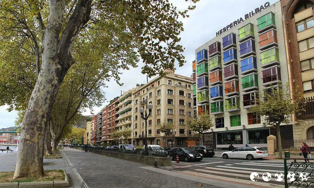 Hesperia Bilbao Hotell 4*,